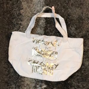 🆕VICTORIA’S SECRET BEACH TOTE